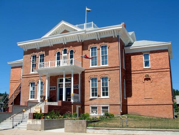 1881 Courthouse Museum