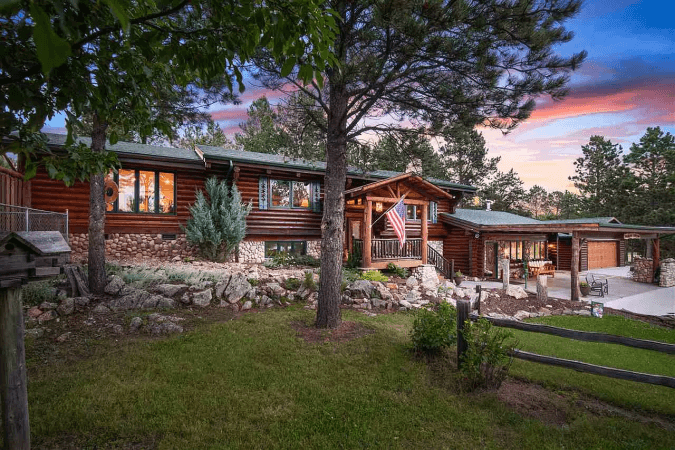 Dakota Dream Bed and Breakfast & Horse Hotel
