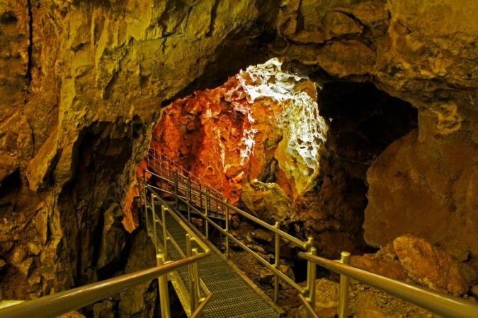 Jewel Cave National Monument